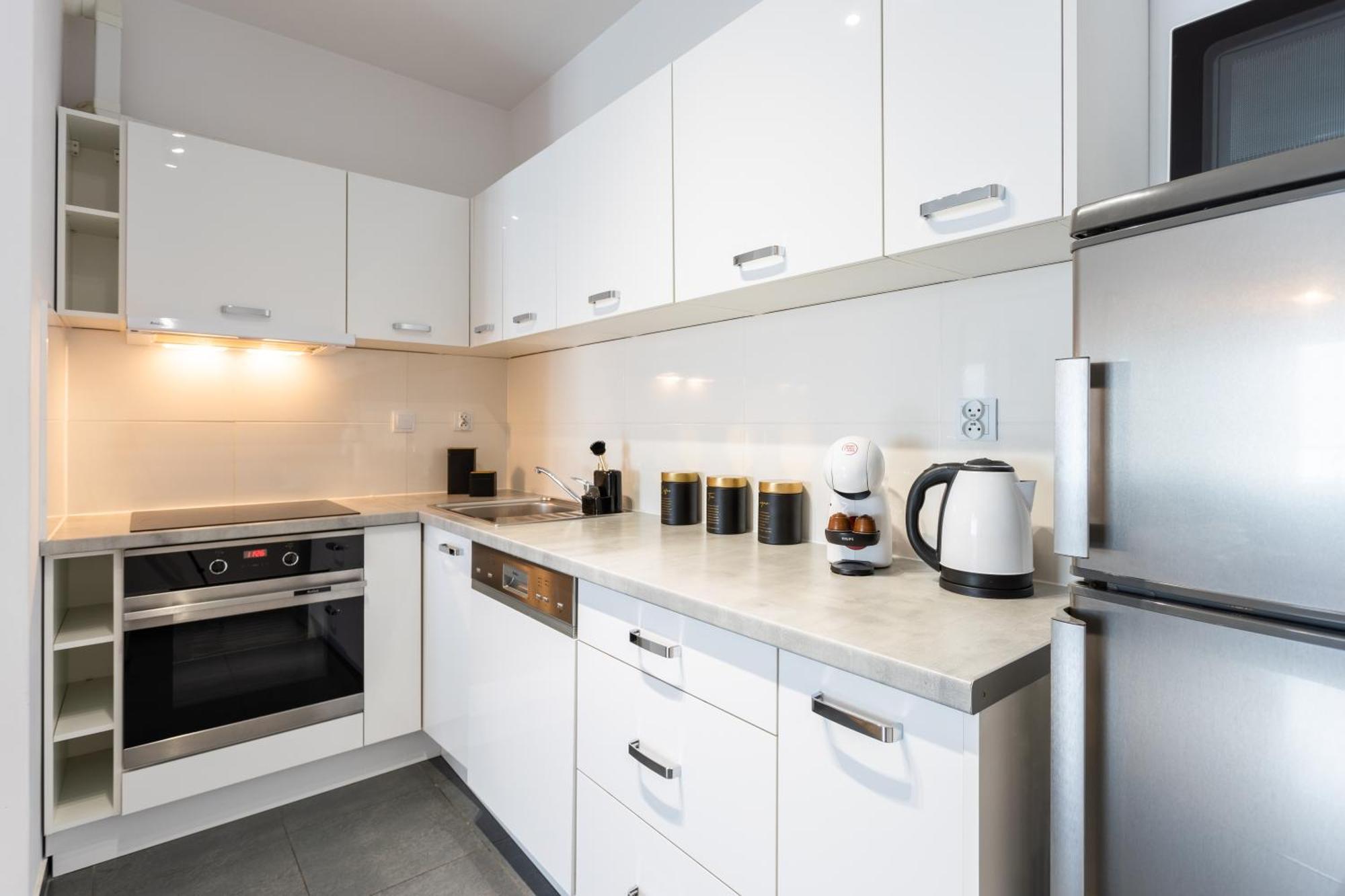 Urban Chic - Pereca - Rondo Onz - Luxury Warsaw Stays - 14 People Екстер'єр фото