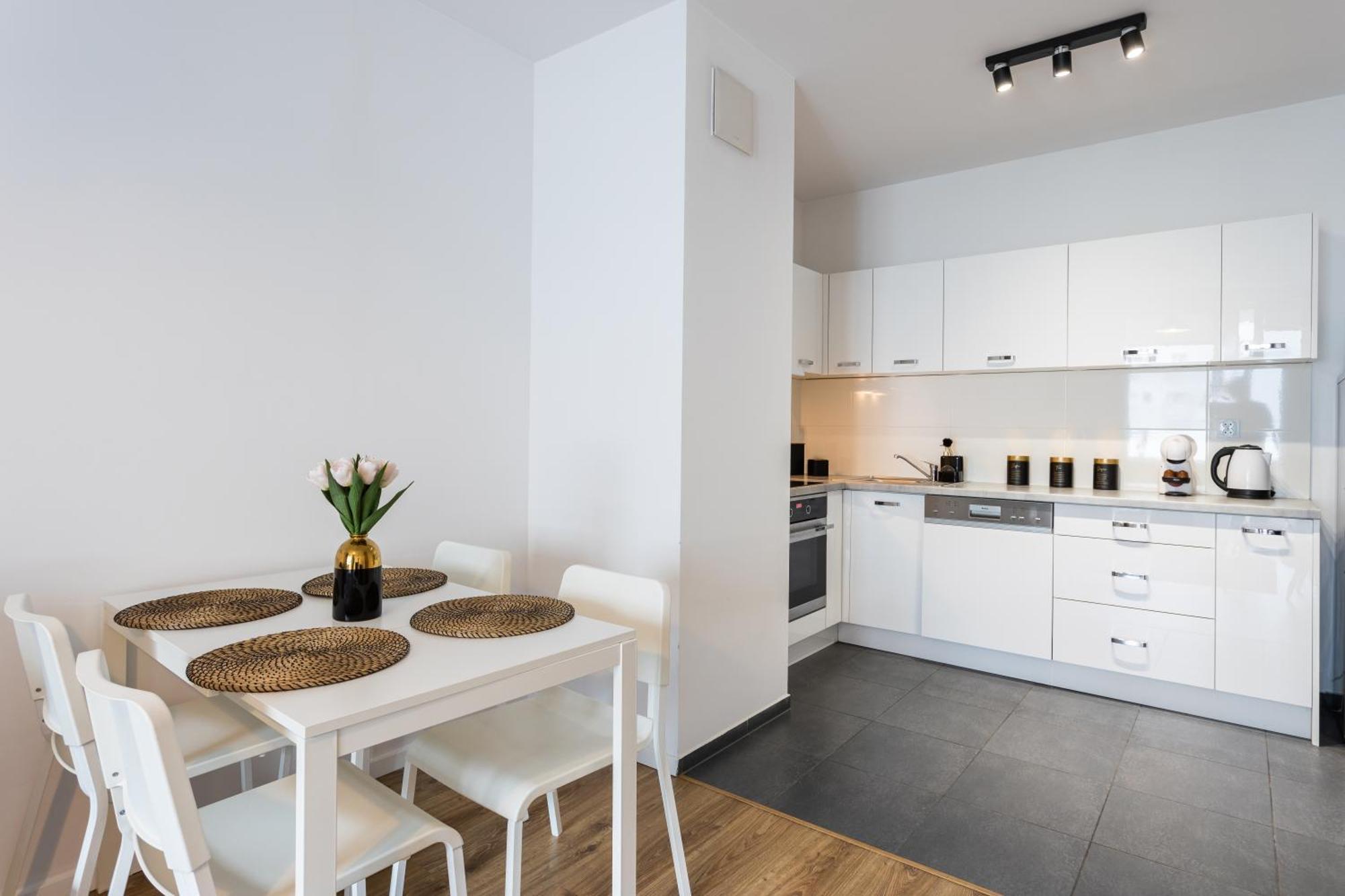 Urban Chic - Pereca - Rondo Onz - Luxury Warsaw Stays - 14 People Екстер'єр фото
